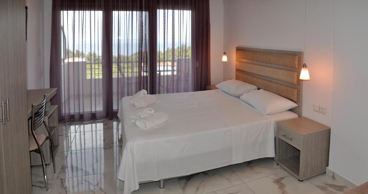 Valiant Sea Aparthotel Kriopigi Exterior foto